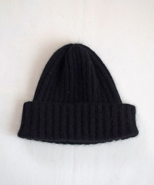 Marient(マリエント)の「アンゴラ混ニットキャップ(ニットキャップ/ビーニー・レディース・グレー/ブラック・FREE)」の2枚目の写真