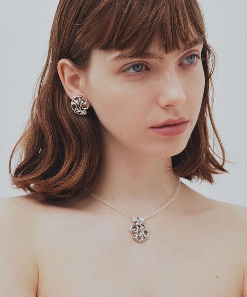 URBAN RESEARCH(アーバンリサーチ)の「IRIS47 ginger crystal necklace(ネックレス・レディース・silver・-)」の2枚目の写真