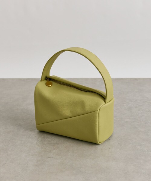 un dix cors（アンディコール）の「《予約》【cache cache(カシュカシュ)】アシメトリーワンハンドルバッグ（ショルダーバッグ・レディース・ブラック/アイボリー/ピスタチオ・F）」の3枚目の写真