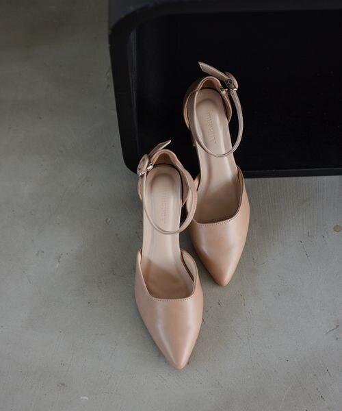 Andemiu（アンデミュウ）の「セパレートヒールパンプス（シューズ・アイボリー(08)/ブラック(09)/ベージュ(52)・S(22.0~22.5)WEB限定/M(23.0~23.5)/L(24.0~24.5)）」の7枚目の写真
