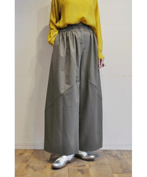 blanc basque（ブランバスク）の「ワルツワイドボリュームパンツ（その他パンツ・レディース・ブラック/グリーン・one）」の2枚目の写真