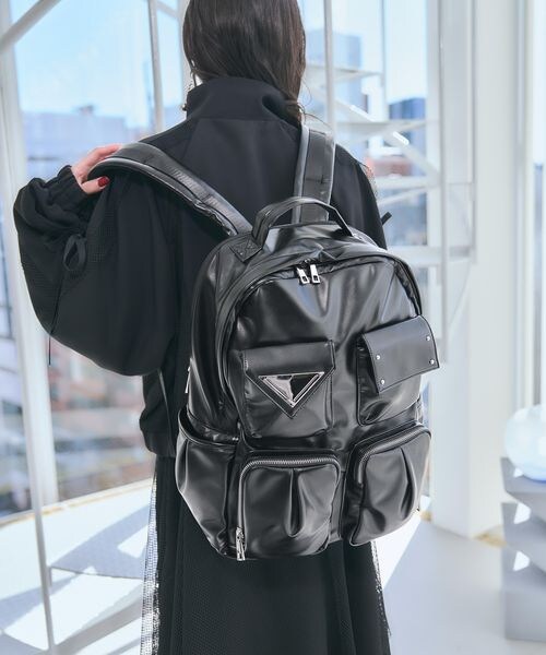 HARE（ハレ）の「プレートポケットデザインリュック（）」 - WEAR