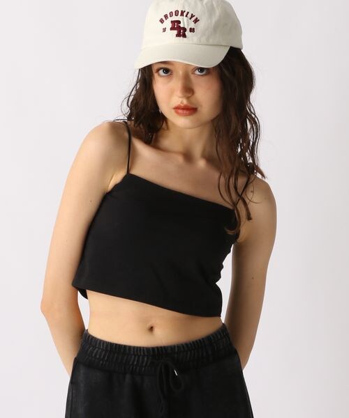 FOREVER 21（フォーエバー トゥエンティーワン）の「カップ付きクロップドキャミ（アンダーウェア・オフホワイト05/ブラック09/ダークブラウン58/ブルー80・S/M/L）」の19枚目の写真