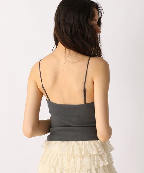 FOREVER 21（フォーエバー トゥエンティーワン）の「カップ付きリブキャミソール（アンダーウェア・オフホワイト05/ブラック09/チャコール18/ピンク20・S/M/L）」の21枚目の写真