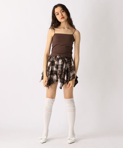 FOREVER 21（フォーエバー トゥエンティーワン）の「カップ付きベーシックキャミ（アンダーウェア・オフホワイト05/ブラック09/ダークブラウン58/ブルー80・S/M/L）」の17枚目の写真