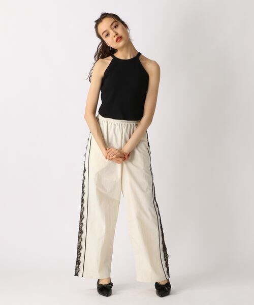 FOREVER 21（フォーエバー トゥエンティーワン）の「カップ付きアメスリタンクトップ（アンダーウェア・オフホワイト05/ブラック09/チャコール18/ピンク20・S/M）」の10枚目の写真