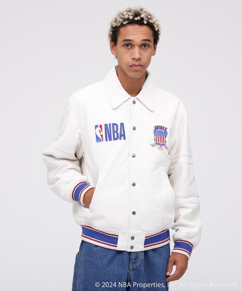 AVIREX(アヴィレックス)の「《AVIREX × NBA》ALL TEAM JACKET / オールチーム ジャケット / アヴィレックス(ジャケット/アウター・ホワイト・M/L/XL/2XL)」の2枚目の写真