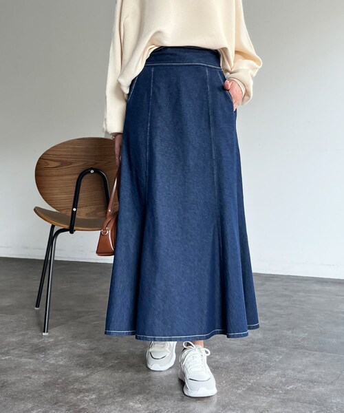 Chez toi(シェトワ)の「セミフレアデニムフレアスカート(デニムスカート・レディース・ブルー/ブラック/インディゴブルー・F)」の3枚目の写真