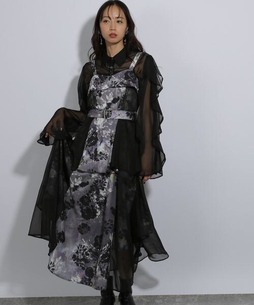 HARE(ハレ)の「リフレクションフラワーキャミワンピース(ワンピース/ドレス・グレー11/ブルー85・FREE)」の7枚目の写真