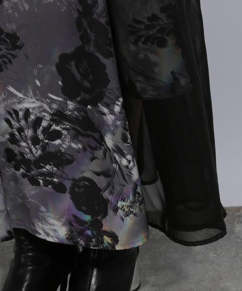 HARE(ハレ)の「リフレクションフラワーキャミワンピース(ワンピース/ドレス・グレー11/ブルー85・FREE)」の20枚目の写真