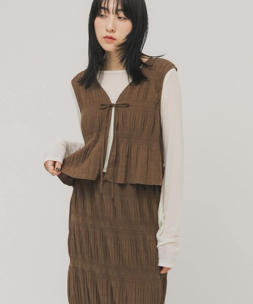 KBF（ケイビーエフ）の「マジョリカプリーツベストSETスカート（セットアップ・レディース・BROWN/KHAKI/BLACK・One）」の18枚目の写真