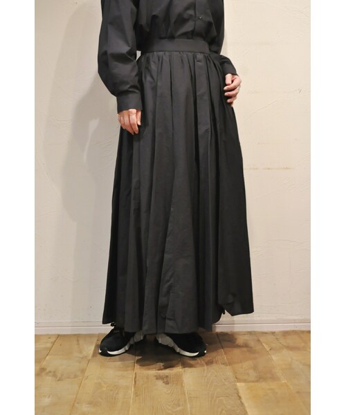 --（--）の「ボリュームギャザースカート（スカート・レディース・ホワイト/ベージュ/ブラウン/ブラック・one）」の2枚目の写真