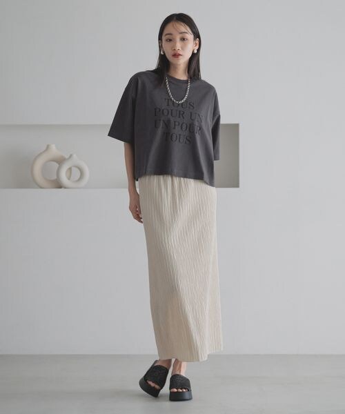 LOWRYS FARM（ローリーズファーム）の「ジャガードプリーツスカート（スカート・アイボリー08/ブラック09/ブラウン58/グリーン72・F）」の6枚目の写真