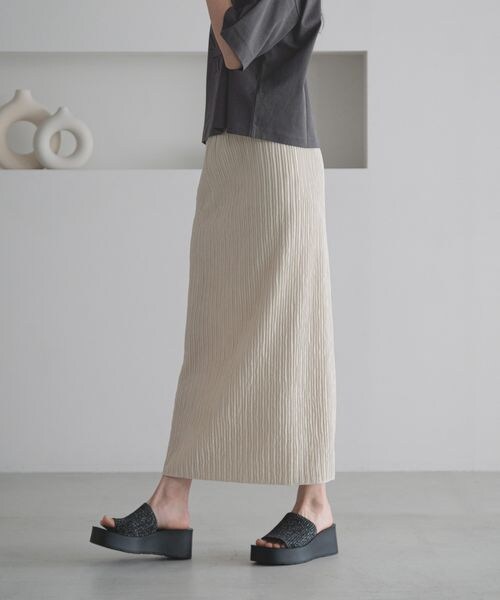 LOWRYS FARM（ローリーズファーム）の「ジャガードプリーツスカート（スカート・アイボリー08/ブラック09/ブラウン58/グリーン72・F）」の7枚目の写真