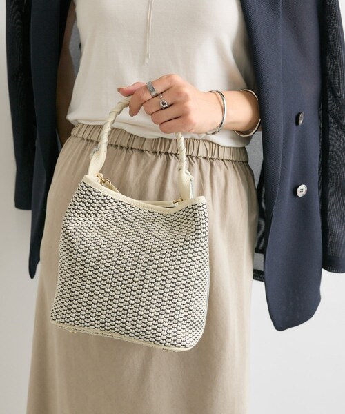 RIVE DROITE(リヴドロワ)の「予約【上品デザイン】CITY BASKET-hand2(ハンドバッグ・レディース・ブラック/アイボリー/ブラウン・F)」の2枚目の写真