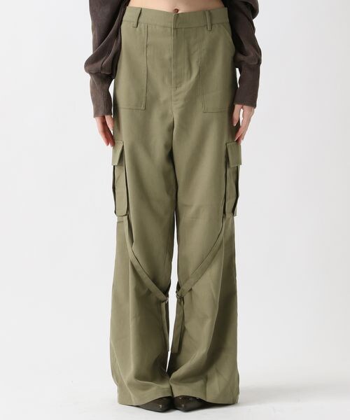 FOREVER 21（フォーエバー トゥエンティーワン）の「ベルトデザインフレアパンツ（フォーマルスーツ/小物・ブラック09/カーキ78・S/M）」の15枚目の写真