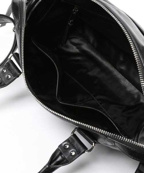 JEANASIS アンティークレザーボストン ブラック 新品未使用 JEANASIS（ジーナシス）の「アンティークフェイクレザーボストン