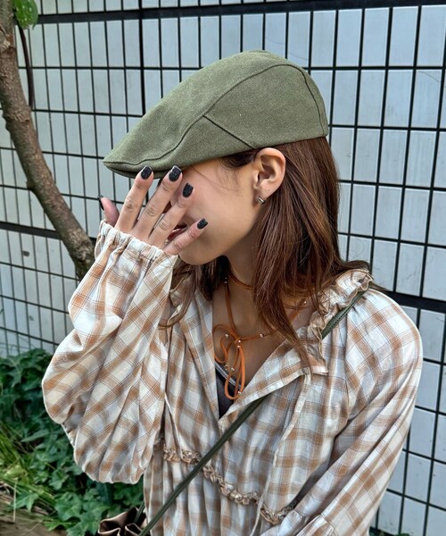CIAOPANIC(チャオパニック)の「刺繍入りハンチング帽子(ハンチング/ベレー帽・レディース・ボルドー/ベージュ/カーキ・ONE)」の3枚目の写真