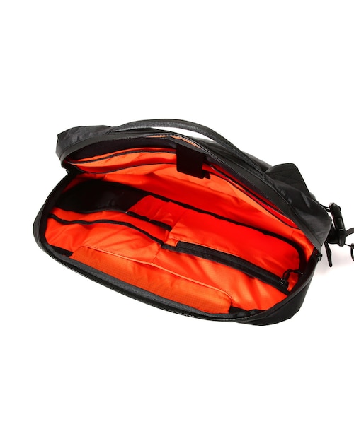 B'2nd（ビーセカンド）の「Aer（エアー）Travel Sling 2 X-Pac AER-91023（バッグ・ブラック・F）」の8枚目の写真