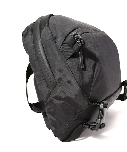 B'2nd（ビーセカンド）の「Aer（エアー）Travel Sling 2 X-Pac AER-91023（バッグ・ブラック・F）」の6枚目の写真