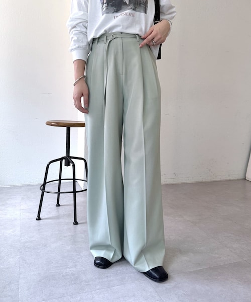 mystic（ミスティック）の「ベルト付き2タックパンツ（パンツ・レディース・アイボリー/グリーン/ブラック・2/1）」の3枚目の写真