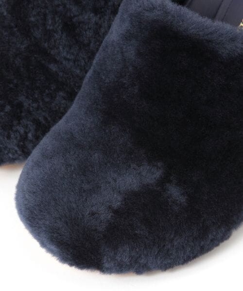 Chaos（カオス）の「ARIEL ムートンファー チャンキーヒール ミュール（シューズ・ベージュ59/ネイビー88・36.0/37.0）」の11枚目の写真