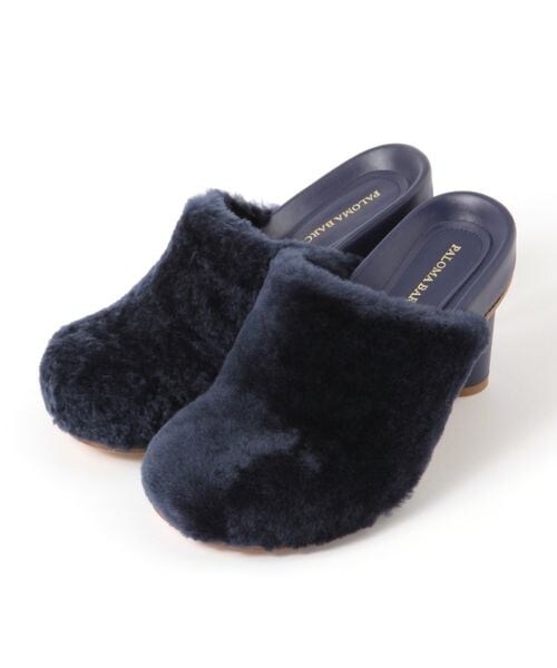 Chaos（カオス）の「ARIEL ムートンファー チャンキーヒール ミュール（シューズ・ベージュ59/ネイビー88・36.0/37.0）」の2枚目の写真