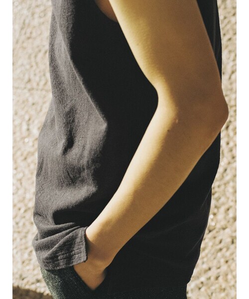 LIDNM(リドム)の「LINEN SLUB TANK TOP(タンクトップ・メンズ・ブラック/ホワイト/ブラウン・S/M/L)」の18枚目の写真