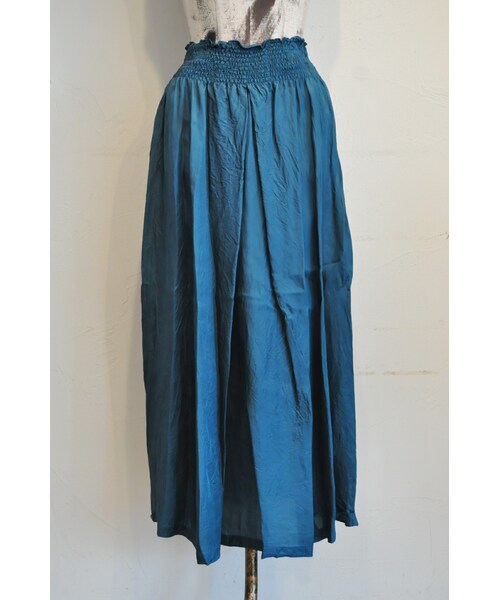 hippiness（ヒッピネス）の「キュプラシャーリングスカート（スカート・レディース・ブラック/パープル/グリーン/ブラウン/ピンク/ベージュ・one）」の4枚目の写真