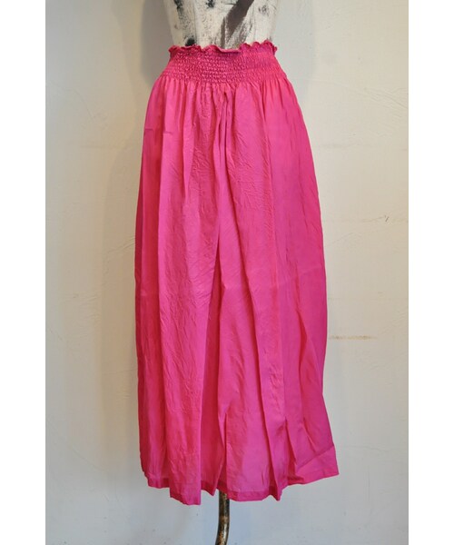 hippiness（ヒッピネス）の「キュプラシャーリングスカート（スカート・レディース・ブラック/パープル/グリーン/ブラウン/ピンク/ベージュ・one）」の6枚目の写真