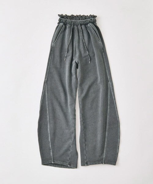 OLIVE des OLIVE(オリーブデオリーブ)の「【セットアップ対応可】バレルレッグスウェットパンツ(パンツ・レディース・サックスブルー/チャコールグレー/トップグレー・FREE)」の2枚目の写真