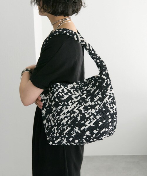 【FEEL AND TASTE（フィールアンドテイスト）】weaving one-shoulder M print/ワンショルダーバッグ