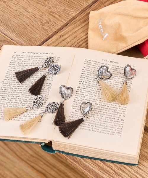 CIAOPANIC TYPY（チャオパニックティピー）の「【yuccA】アソート柄コンチョイヤリング（イヤリング・レディース・ベージュ/ベージュその他1/ブラック/ブラックその他1・ONE）」の4枚目の写真