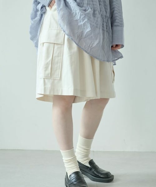 Crisp（クリスプ）の「カーゴキュロットパンツ[c2R3684]（カーゴパンツ・レディース・アイボリー/カーキ/チャコールグレー・FREE）」の2枚目の写真