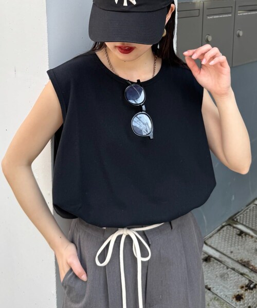 CIAOPANIC TYPY(チャオパニックティピー)の「【ユニセックス】接触冷感テレコリブノースリーブタンクトップ(タンクトップ・レディース・グレー/ライトグレー/オフホワイト/ホワイトその他1/ブラックその他2/ブラックその他1・ONE/M/L)」の5枚目の写真