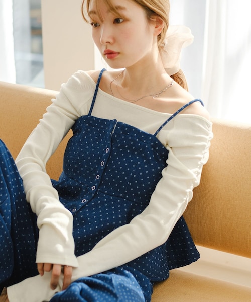 Kastane(カスタネ)の「【セットアップ対応/無地&ドット】デニムライクペプラムキャミ(キャミソール・レディース・インディゴブルー/ブラックその他1/ブルーその他1/ブラック・F)」の4枚目の写真