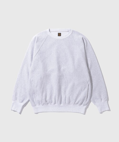 ADAM ET ROPE'(アダムエロペ)の「【BATONER/バトナー】JUMBERCA URAKE CREW NECK(スウェット・メンズ・グレー・2/3)」の1枚目の写真