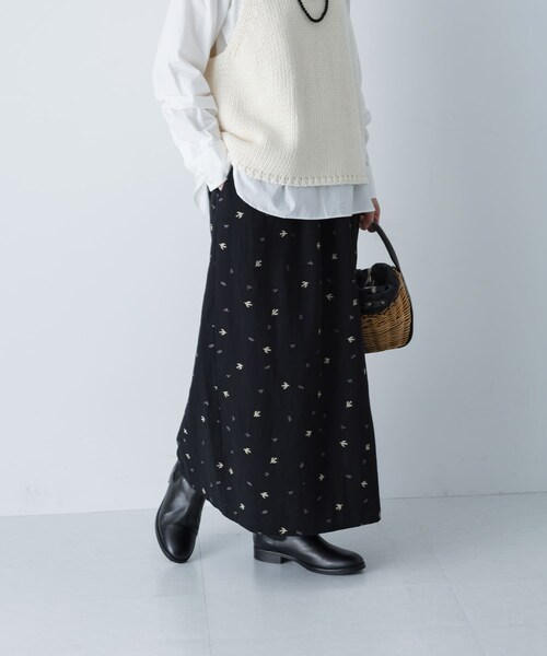 かぐれ（カグレ）の「ツバメ刺繍ラップスカート（スカート・レディース・IVORY/BLACK・Free）」の12枚目の写真