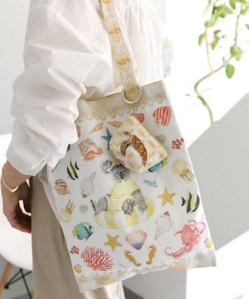 ear PAPILLONNER（イアパピヨネ）の「sampo×earミニポーチ付きトート