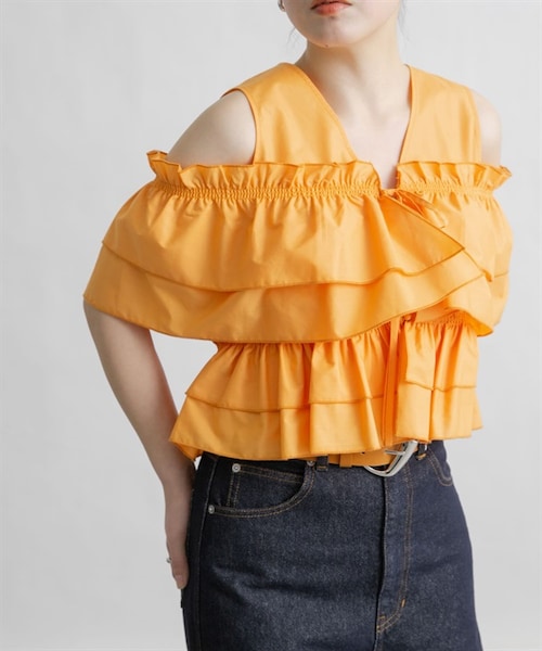 KBF（ケイビーエフ）の「多穿法交叉荷葉邊罩衫（その他・レディース・象牙白/黑色/橘色・象牙白/黑色/橘色）」の6枚目の写真