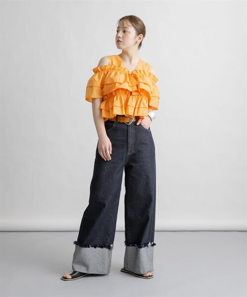 KBF（ケイビーエフ）の「多穿法交叉荷葉邊罩衫（その他・レディース・象牙白/黑色/橘色・象牙白/黑色/橘色）」の10枚目の写真