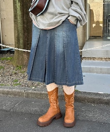 ライトデニムプリーツミドルスカート