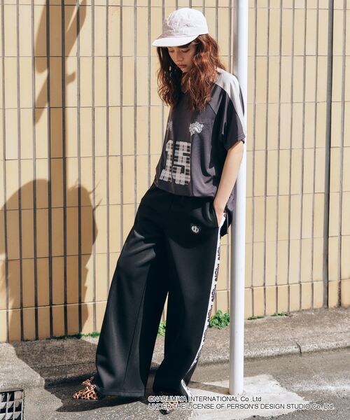 FOREVER 21(フォーエバー トゥエンティーワン)の「ラインジャージパンツ(フォーマルスーツ/小物・ブラック09/グリーン78・S/M)」の6枚目の写真