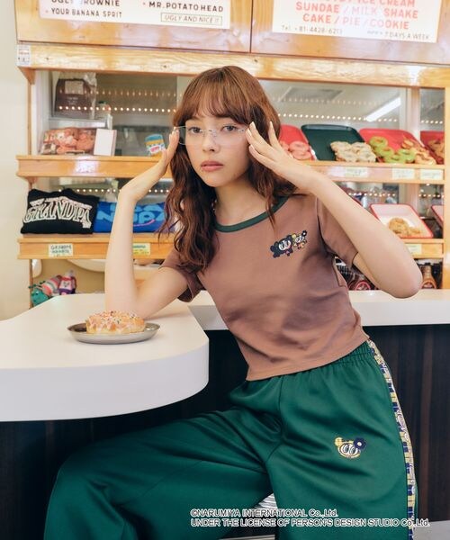 FOREVER 21(フォーエバー トゥエンティーワン)の「ラインジャージパンツ(フォーマルスーツ/小物・ブラック09/グリーン78・S/M)」の5枚目の写真