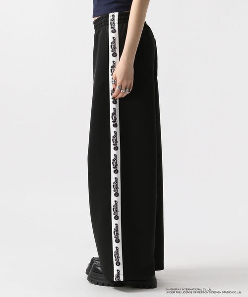 FOREVER 21(フォーエバー トゥエンティーワン)の「ラインジャージパンツ(フォーマルスーツ/小物・ブラック09/グリーン78・S/M)」の16枚目の写真