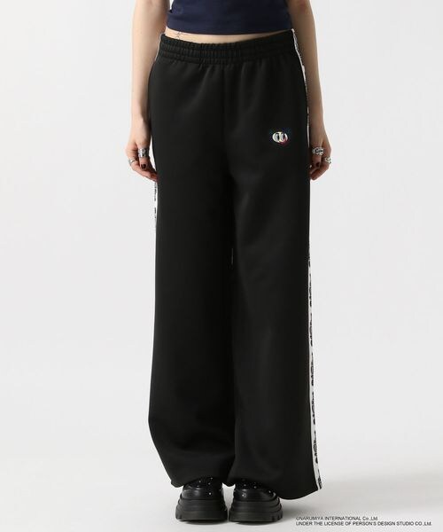 FOREVER 21(フォーエバー トゥエンティーワン)の「ラインジャージパンツ(フォーマルスーツ/小物・ブラック09/グリーン78・S/M)」の15枚目の写真