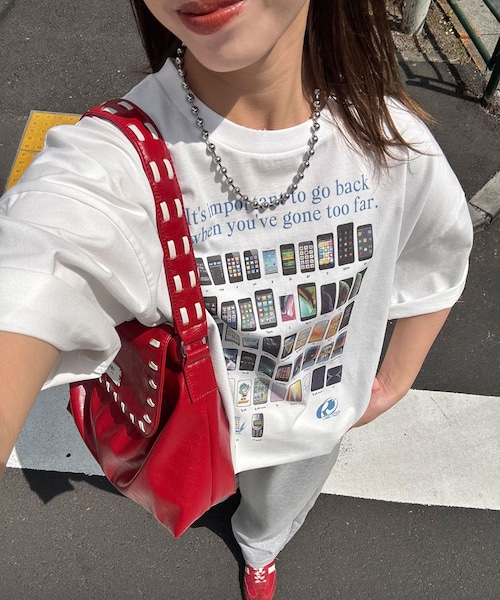 CIAOPANIC(チャオパニック)の「【RePRODUCTION LABEL / リプロダクションレーベル】アソートヴィンテージフェードTEE(Tシャツ/カットソー・レディース・ホワイトその他3/ミッドナイトブルー/ブラックその他1/ブラック/アイボリー/ダークグレー/チャコールグレー/ピンク/ホワイトその他1/クリア/オフホワイト/レッド/グレー/ホワイトその他2/ブルー/ベージュ/ネイビー/シルバー/ホワイト/インディゴブルー・F)」の5枚目の写真