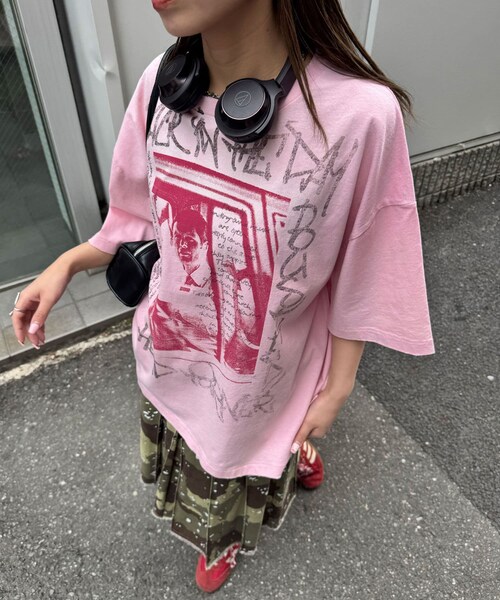 CIAOPANIC(チャオパニック)の「【RePRODUCTION LABEL / リプロダクションレーベル】アソートヴィンテージフェードTEE(Tシャツ/カットソー・レディース・ホワイトその他3/ミッドナイトブルー/ブラックその他1/ブラック/アイボリー/ダークグレー/チャコールグレー/ピンク/ホワイトその他1/クリア/オフホワイト/レッド/グレー/ホワイトその他2/ブルー/ベージュ/ネイビー/シルバー/ホワイト/インディゴブルー・F)」の18枚目の写真