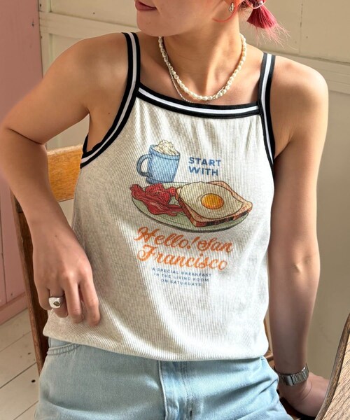CIAOPANIC TYPY（チャオパニックティピー）の「【HELLO.SANFRANCISCO】ラインテープカップ付きキャミ（タンクトップ・レディース・オフホワイト/ライトグレー・ONE）」の2枚目の写真