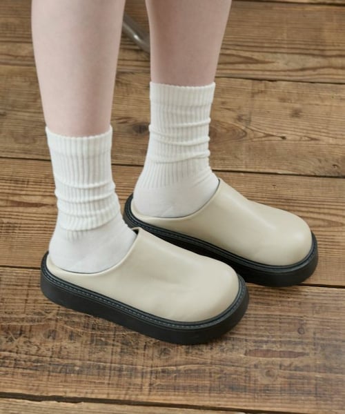 Crisp（クリスプ）の「ラウンドスライドローファー[c3R3629]（ローファー・レディース・ブラック/ホワイト・36/37/38/39）」の2枚目の写真